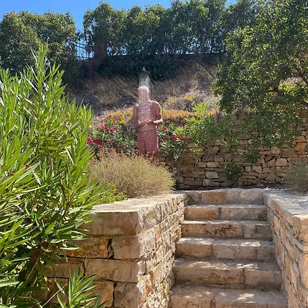 Petra Villa *